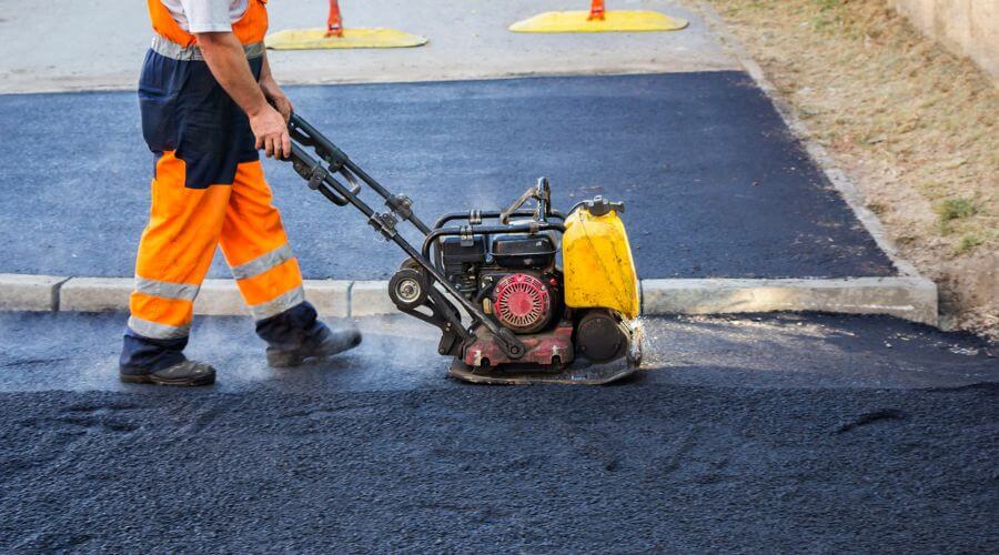 Professional gutter cleaning in Sand Lake, MI